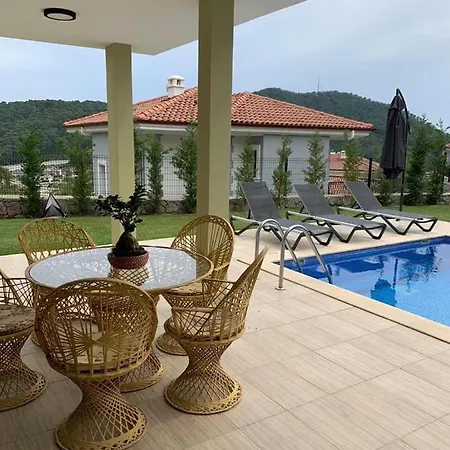 Amazing Begonvilla Göcek